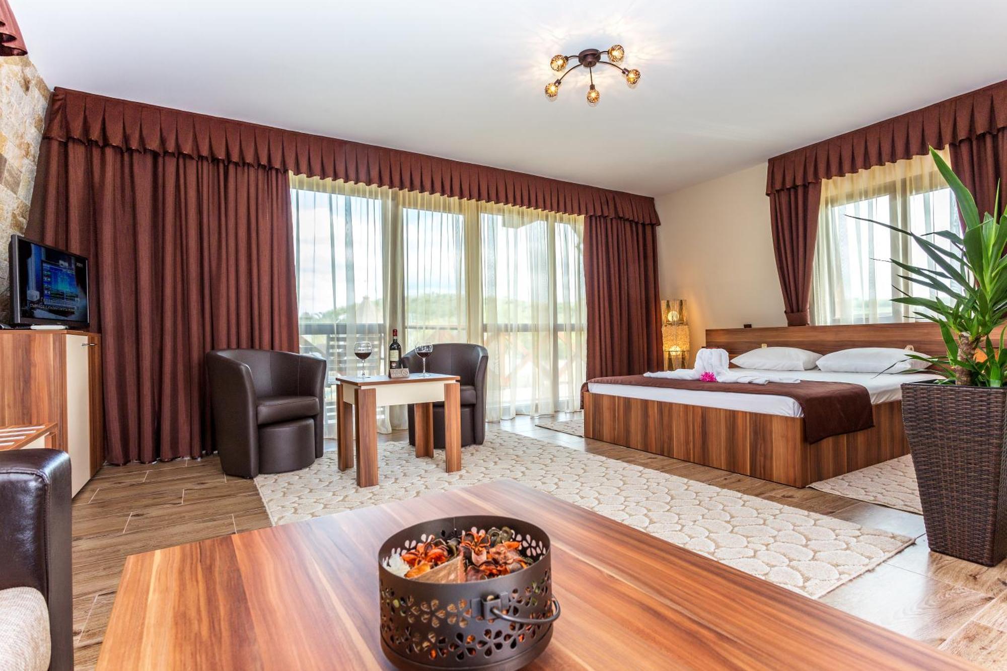 The Wind Mills Hydropark Hotel Gorna Malina Room photo